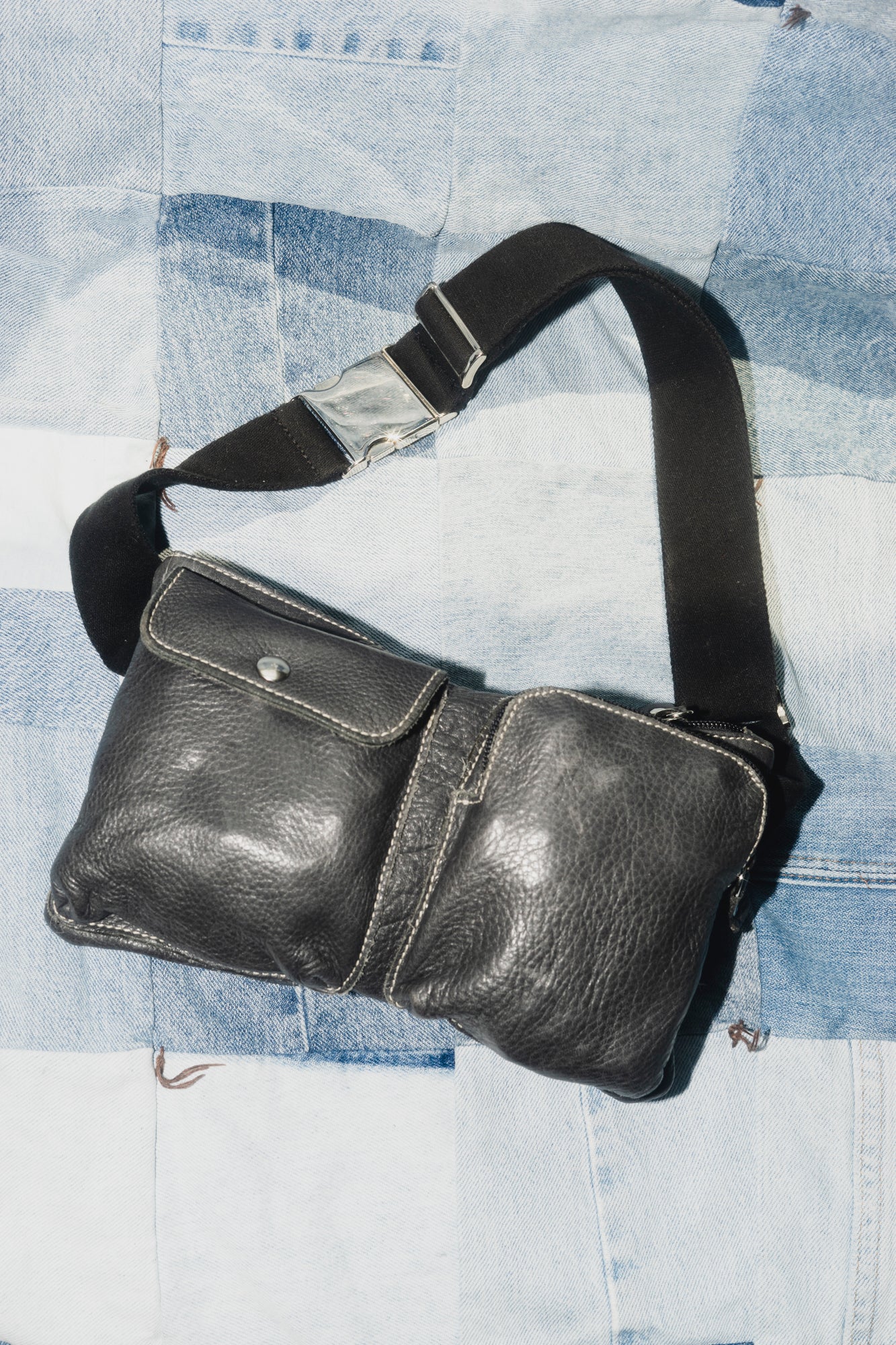 90s Roots Rugged Pebbled Leather Belt Bag